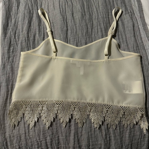 BCBG White Cropped Lace Detail Top - Picture 5 of 6